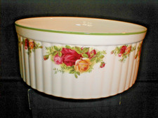 Royal Albert China Old Country Bakeware Roses Large Souffle Dish Bowl UNUSED