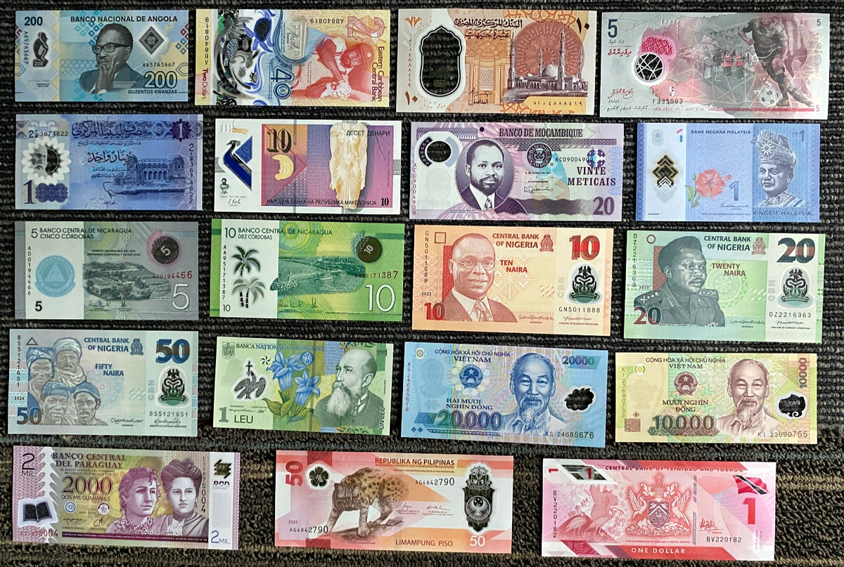 banknotes of all nations世界各国紙幣8枚セット Complete Collection of 19 World Polymer Banknotes From Six