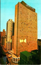 New York NY Americana Hotel Postcard used (26720)