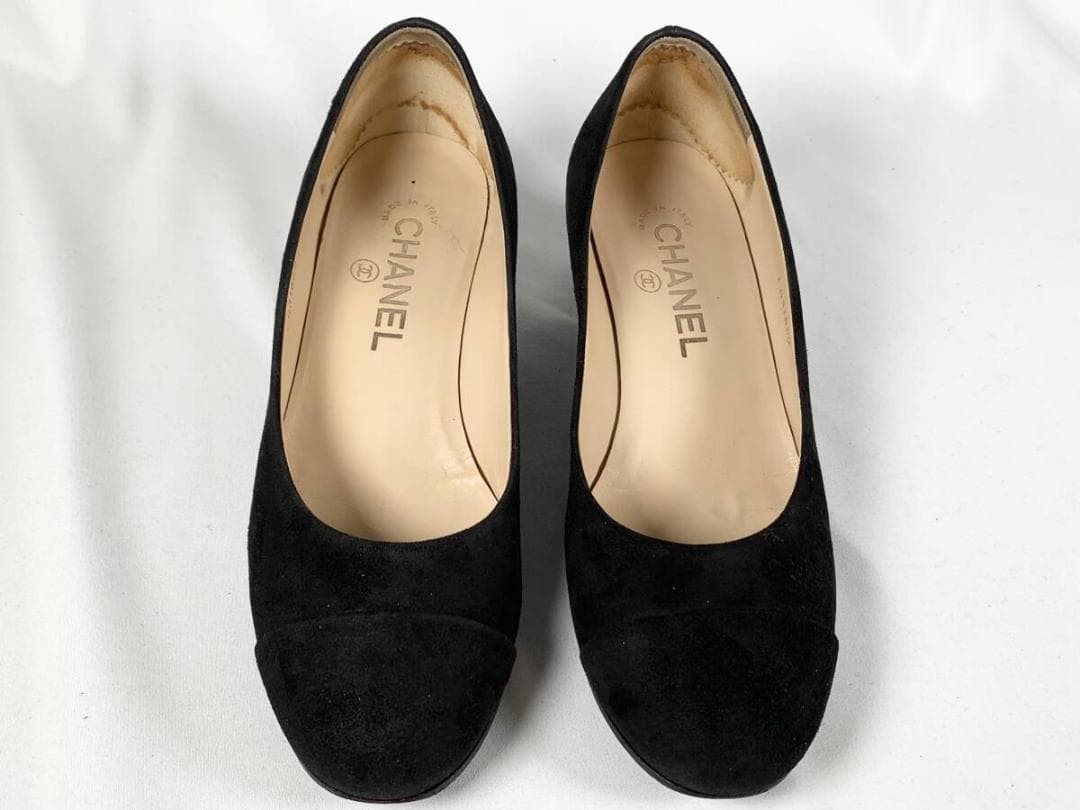 Chanel Pumps Shoes Coco Mark Black x Gold Suede Size 36 US About 6 For Women thumbnail 4