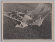 Hurlingham Argentina 1917 - Friedericks 2 niños en hamaca - Foto