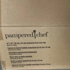 Pampered Chef 8-Quart Red Enameled Cast Iron Roasting Pan 14 x 10 Holiday