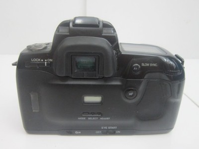 Minolta 807si 35mm Film Camera with 28-105 Zoom XI Lens From JAPAN