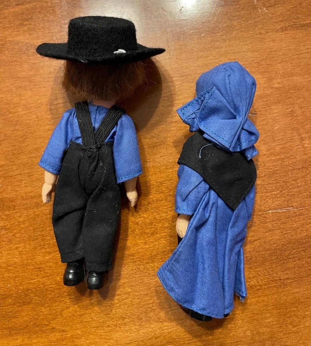 Vintage set of 2 Amish Boy & Girl Plastic ~5