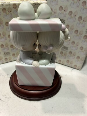 Precious Moments: Our First Christmas Together Musical Figurine 1986 #101702