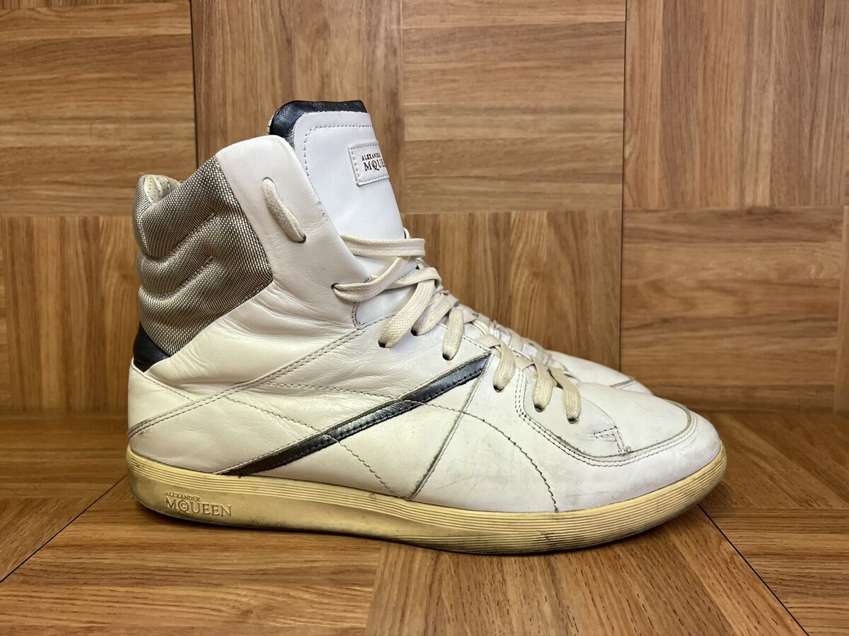 RARE🔥 Puma x Alexander MCQueen Vintage Hi Top Sneaker Made RARE🔥 Puma x Alexander MCQueen Vintage Hi Top Sneaker Made
