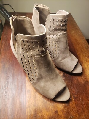 Madden Girl Laser Cut Faux Suede Ankle Booties Open Toe Zipper Sz 11 Boho Fairy