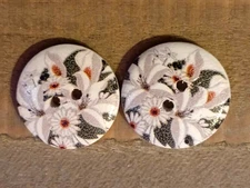 2 White Flower Sewing Buttons Crafting Flat Wood 4 Hole  3/4" 