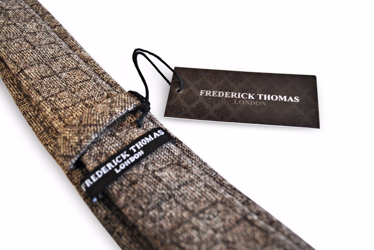 Cravate En Tweed 100% Laine Frederick Thomas, Marron Café Carreaux - Neuf Avec étiquettes