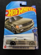 2025 Hot Wheels #186 HW Modified 8/10 89 MERCEDES-BENZ 560 SEC AMG Gold Mint