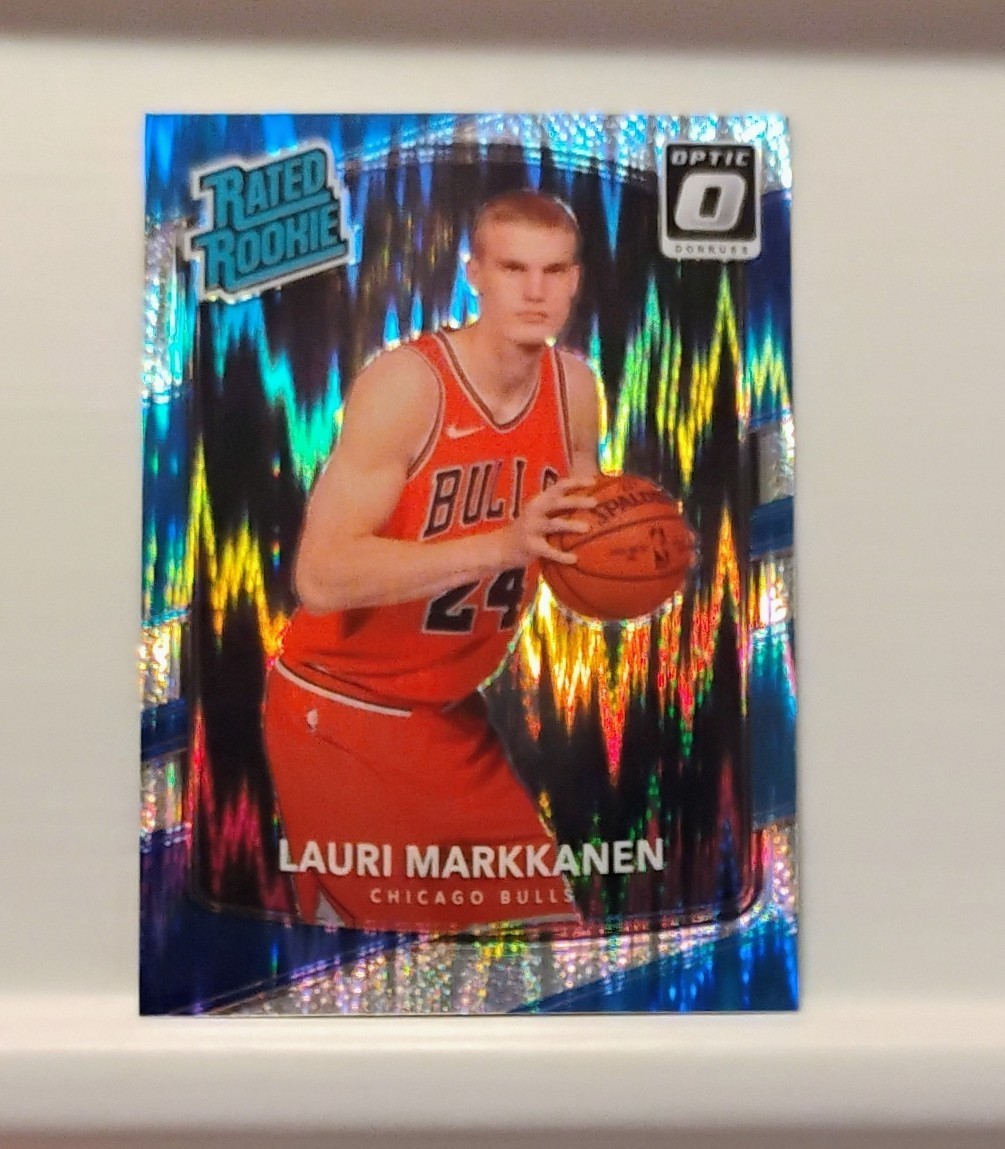 Lauri Markkanen Rated Rookie Shock Prizm - 2017-18 Panini Donruss Optic #159