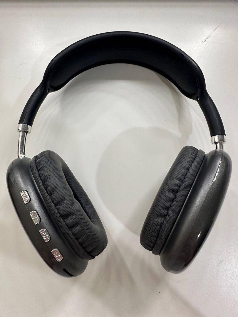 Wireless Bluetooth Headphones in Black - Universal Compatibility