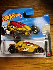 Hot Wheels  2 Jet Z  HW Dream Garage 4/5 -147...