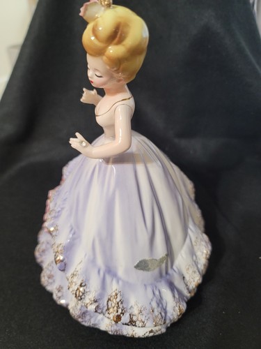 Vintage Josef The Engagement Romance Series 8” Figurine has ring - Picture 7 of 8