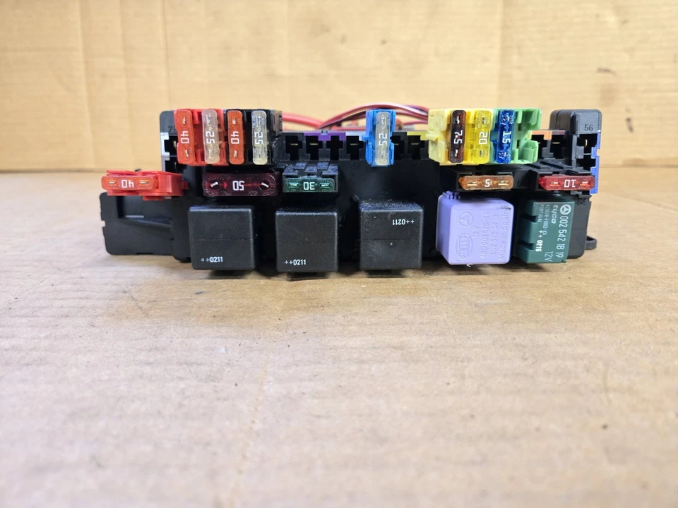 2001-2006 Mercedes-Benz CL600 Rear Relay Fuse Control Module A0315451632 OEM - Image 3 of 4