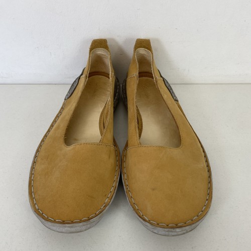 Clarks Yellow Nubuck Slip on Flat Comfortable Shoes Size UK 4 D EUR 37 - Imagen 3 de 9