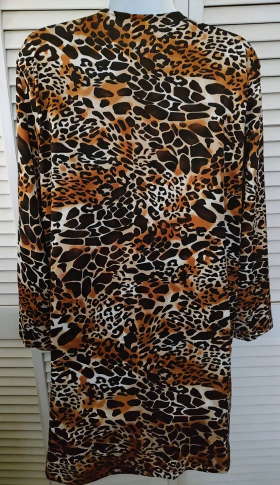 Chaqueta Marca Slinky 1X Cortina Frente Abierto Top Estampado Leopardo 32" Largo Tejido Elástico Foto 3 de 4