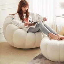 Comodo divano pigro a forma di zucca