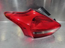 15 16 17 18 FORD FOCUS Tail Light Assembly Left