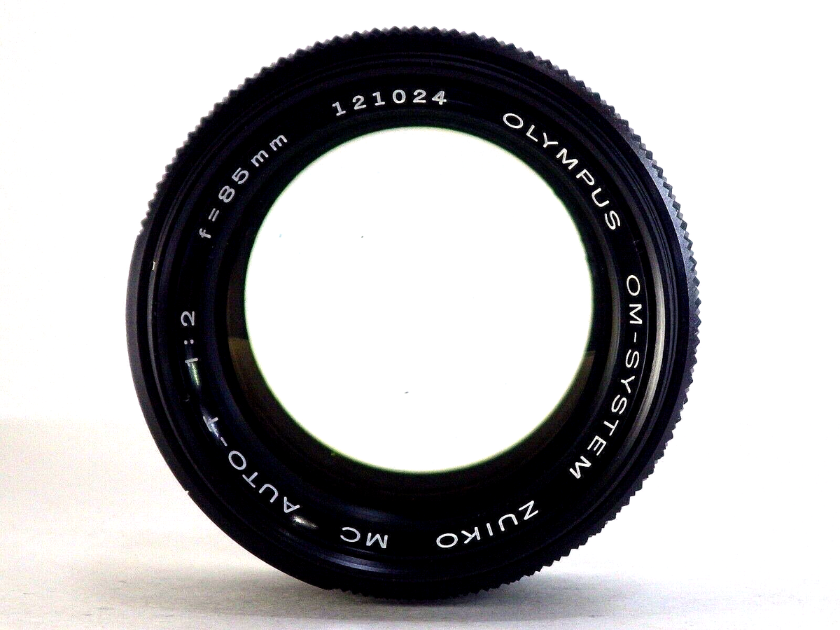 Olympus OM-SYSTEM Zuiko MC Auto-T 85mm f2 Portrait MF Lens SLR 