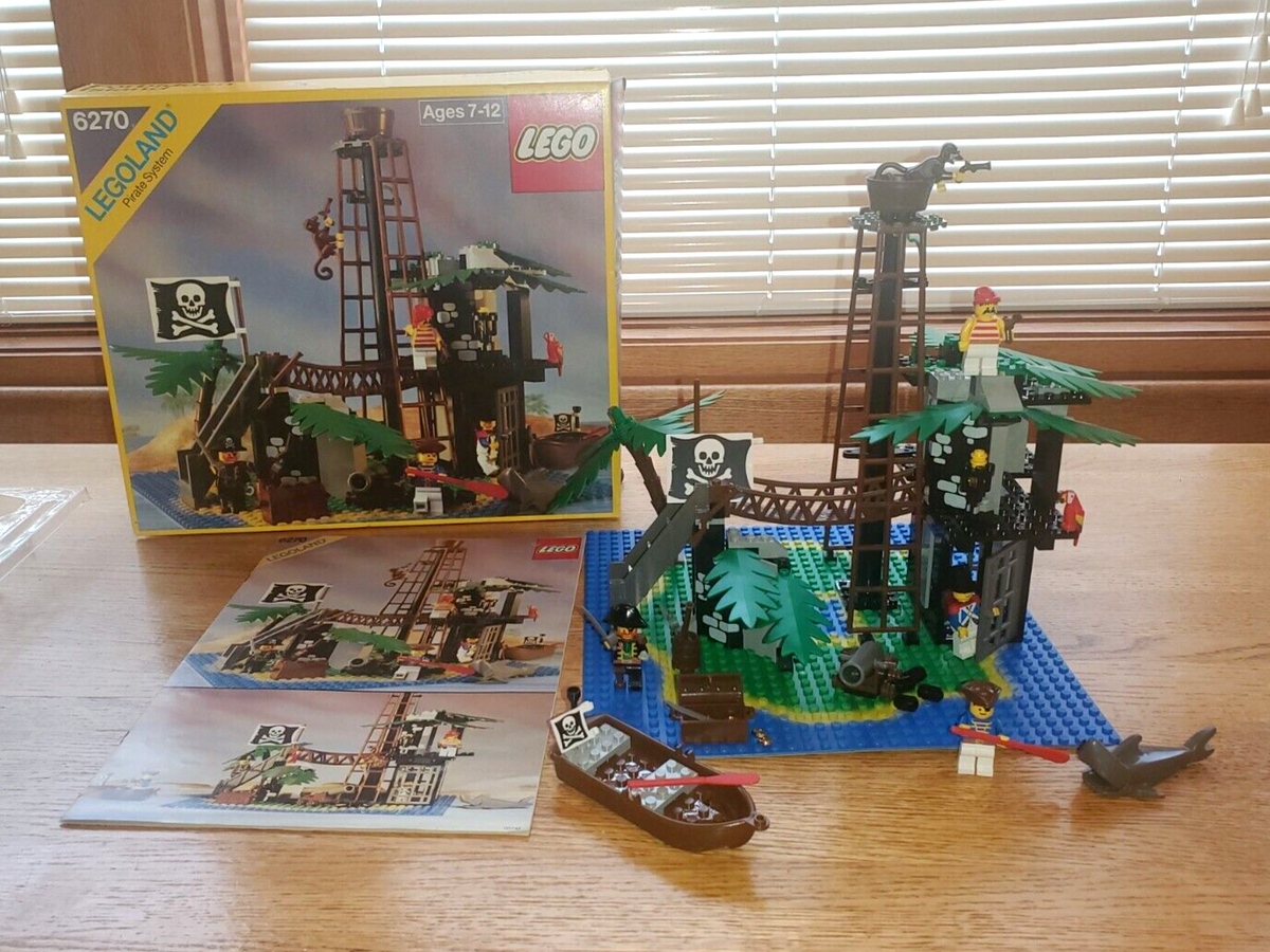 LEGO Pirates: Forbidden Island (6270), IN THE ORIGNAL BOX WITH