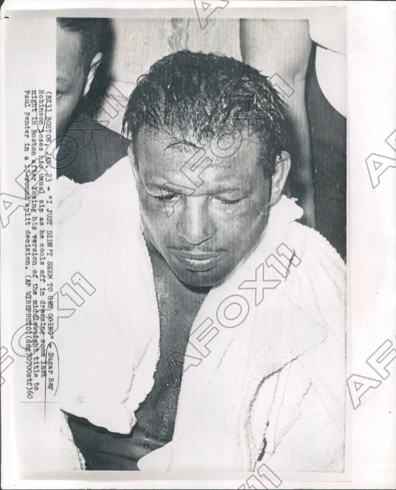1960 Boston MA Champion Boxer Sugar Ray Robinson dopo aver perso incontro stampa foto