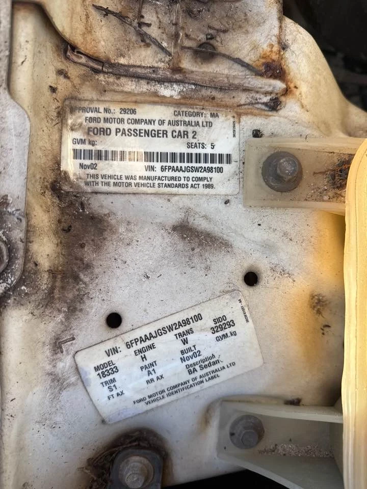 2002 Ford Falcon Tow Bar Sedan/Wagon Petrol Automatic #B809 - image 3 of 4