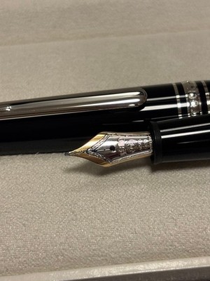 Montblanc Meisterstuck 146 UNICEF Sapphire Cap Crown Fountain Pen