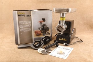 Complete Cabelas Heavy Duty Meat Grinder Model 33 0101 C w/ Three Cutting Plates