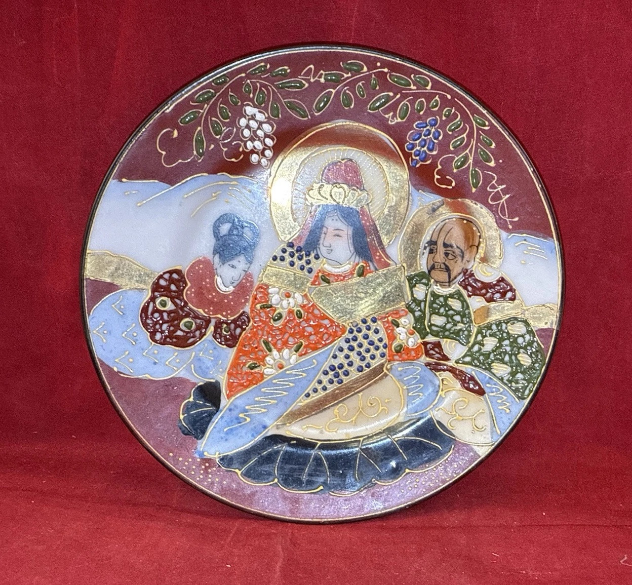 Vintage Satsuma Japanese Moriage 6” Plate Gold Leaf, Goddess Kanna