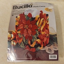 Bucilla Poinsettia Tissue Box Cover plastic canvas 1998 Kit 61245 4.5 7.5
