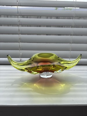 Bohemia Glas, Josef Hospodka sehr guter Zustand. Chribska Stier 29 cm breit Glaskunst Vintage Limette