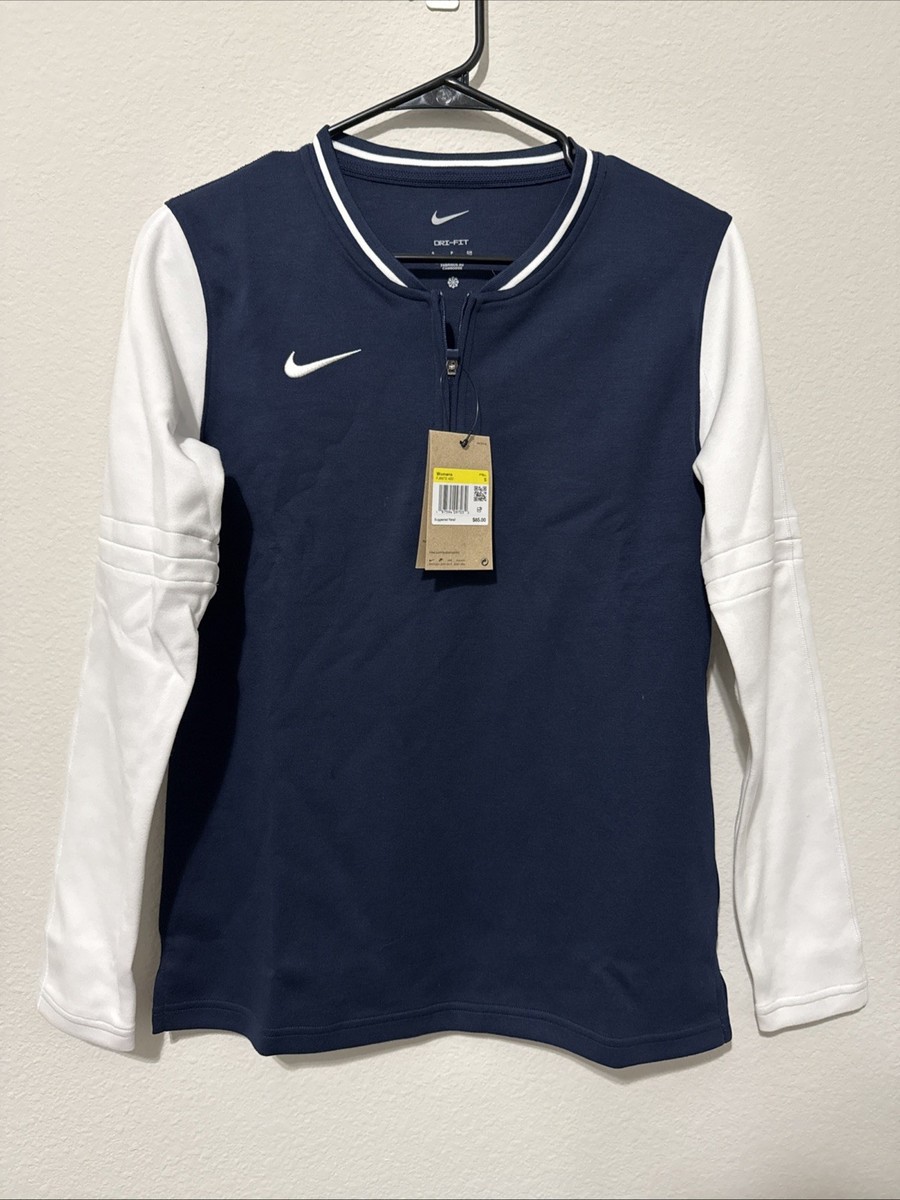 nike pullover top
