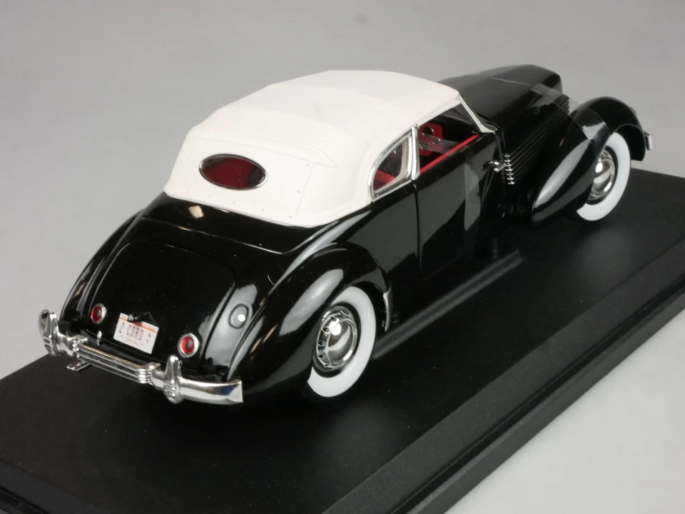 Signature Models 1/18 1936 Cord 810 diecast 18108 Blisterbox 132350 - Bild 4 von 4