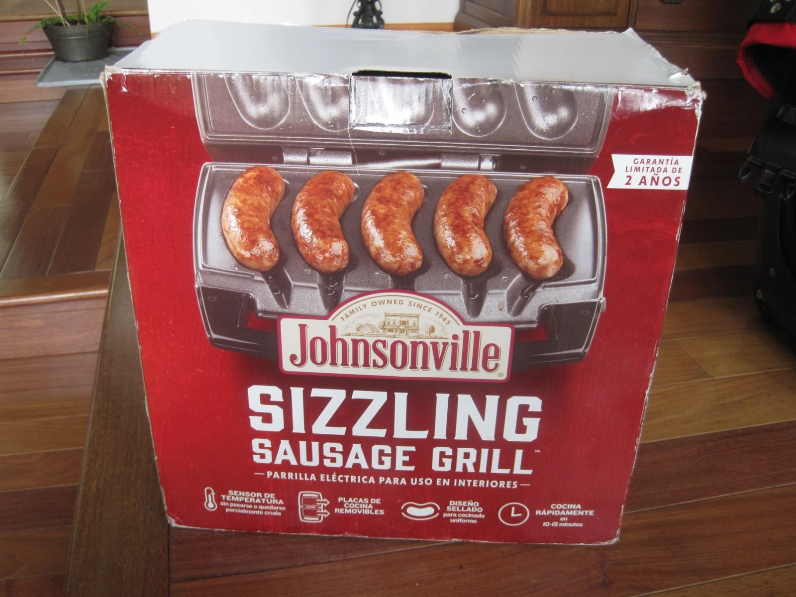 New/Open Box Johnsonville Sizzling Sausage Grill Indoor Electric Grill BTG-0498
Opens in a new windo