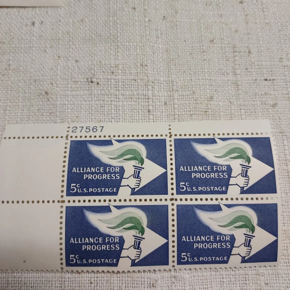 Stamps-Crusade Against Cancer-five 4 stamp blocks-USPS 5cent issued 1963 - Image 3 of 4