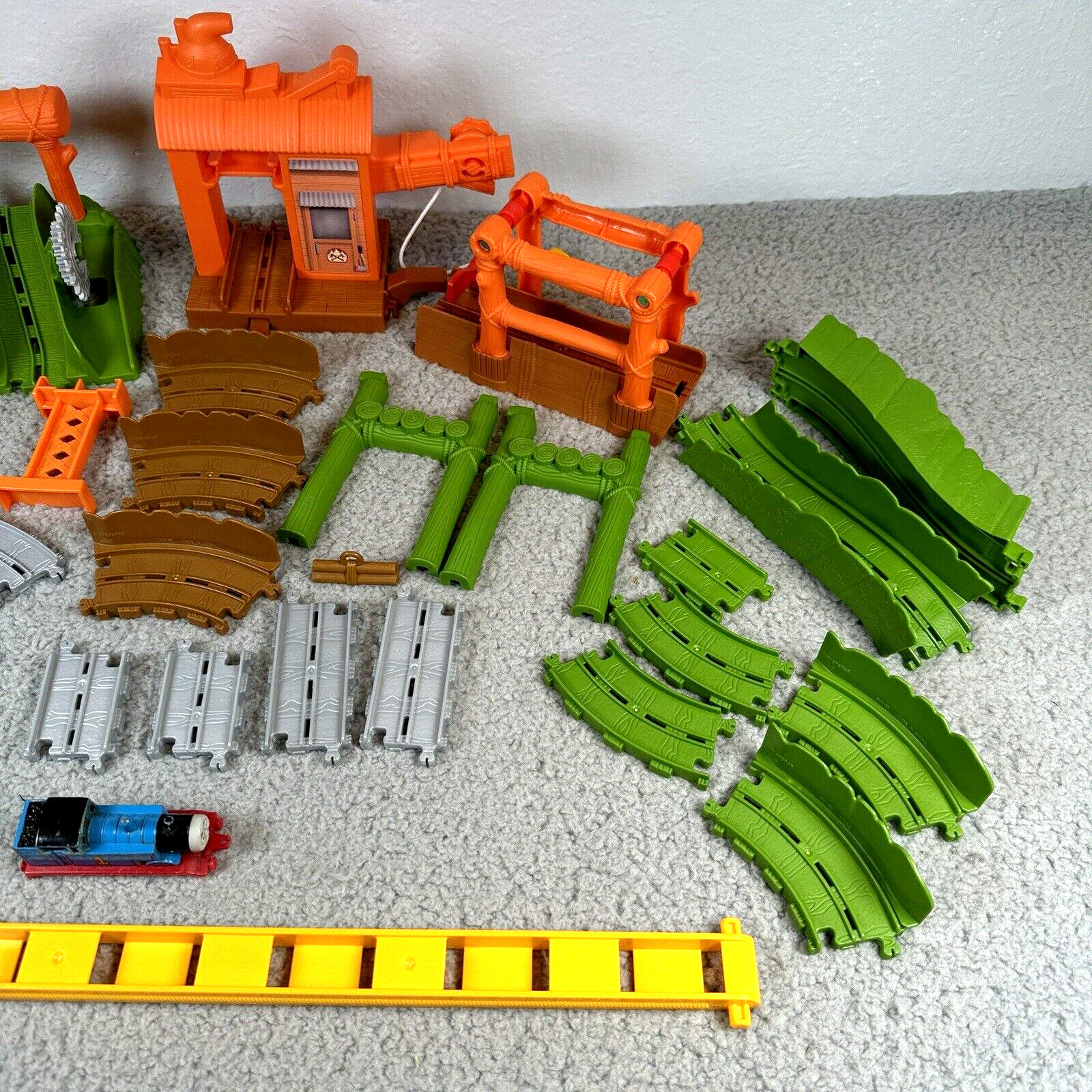 Thomas & Friends Train Crane Track Set Engine Track Structures Limited Lot 32