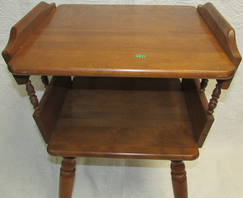 Mesa auxiliar MCM Pre 1959 ETHAN ALLEN Colonial Furniture de Baumritter #1533 MAPLE Foto 2 de 4