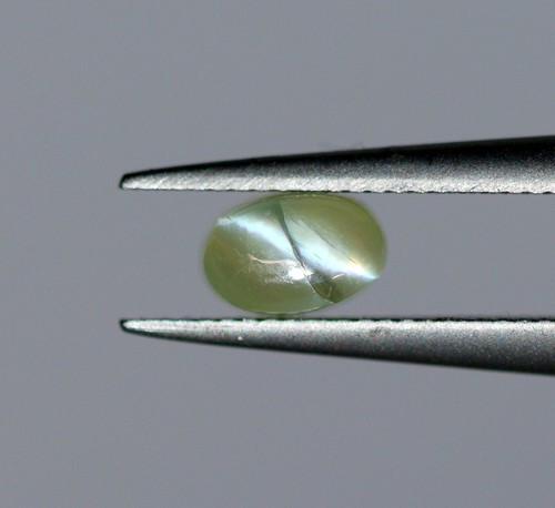 Winzige Größe 0,51 ct scharfes Katzenauge natürlicher Chrysoberyll ovale Form... - Bild 4 von 14