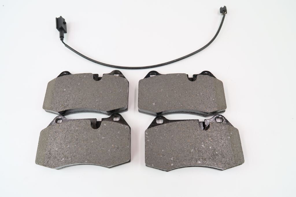 Maserati Quattroporte front rear brake pads & rotors TopEuro 1084