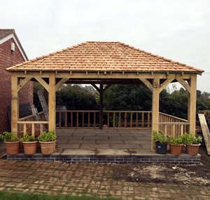 English Oak Gazebo 7 X 150 Posts 5m X 4m Free 50cm Swing Arm Bbq