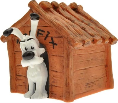 Merchandising Asterix: Plastoy - Mini Salvadanaio Idefix Cuccia