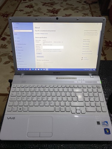 SONY VAIO PCG-71311M WIN10 pro X64 LAPTOP P6100 320GB 4GBRAM PEARL WHITE -FAULTY - Picture 10 of 10