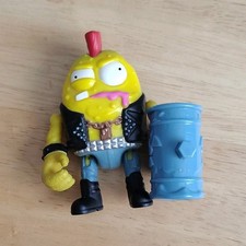 Moose Yellow Punk Action Figure with Blue Barrel Accessory Black Red Plastic Toy