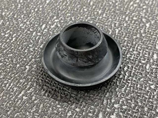 Dodge Ram 1500 2002-20 tapa diferencial trasero enchufe OEM 52070428AA Foto 2 de 4