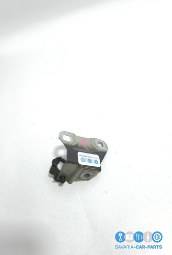 Original BMW  F10 F18 F11  Halter Seitenwand vorne rechts 2 Kotflügel 7207204