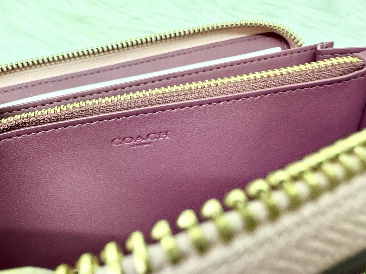 NWT Coach Long Zip Around Wallet In Signature Canvas CW778 Powder