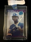 1989 Donruss - Rated Rookie Ken Griffey Jr #33 *Denotes* on Back (RC)