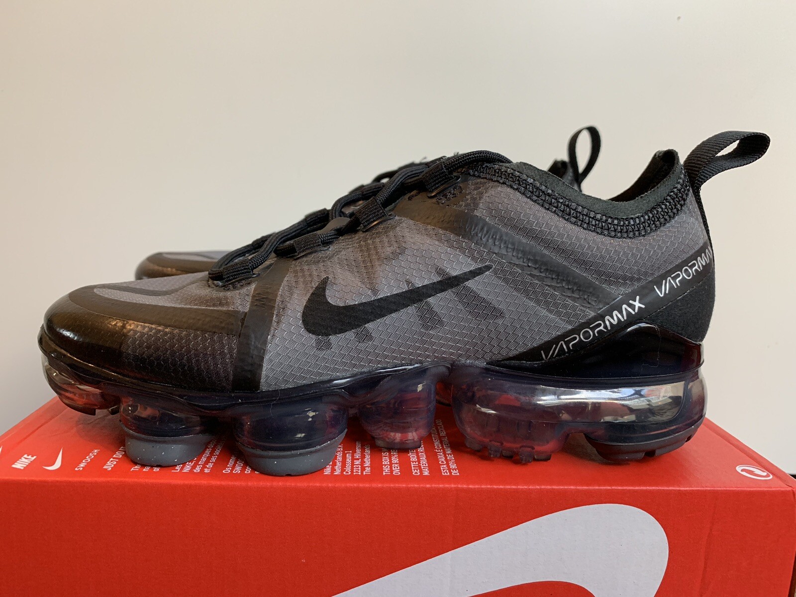 vapormax triple black 2019