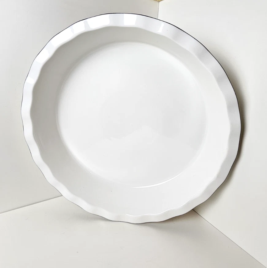 Roeveca Ceramic Pie Pan 11 in Diameter